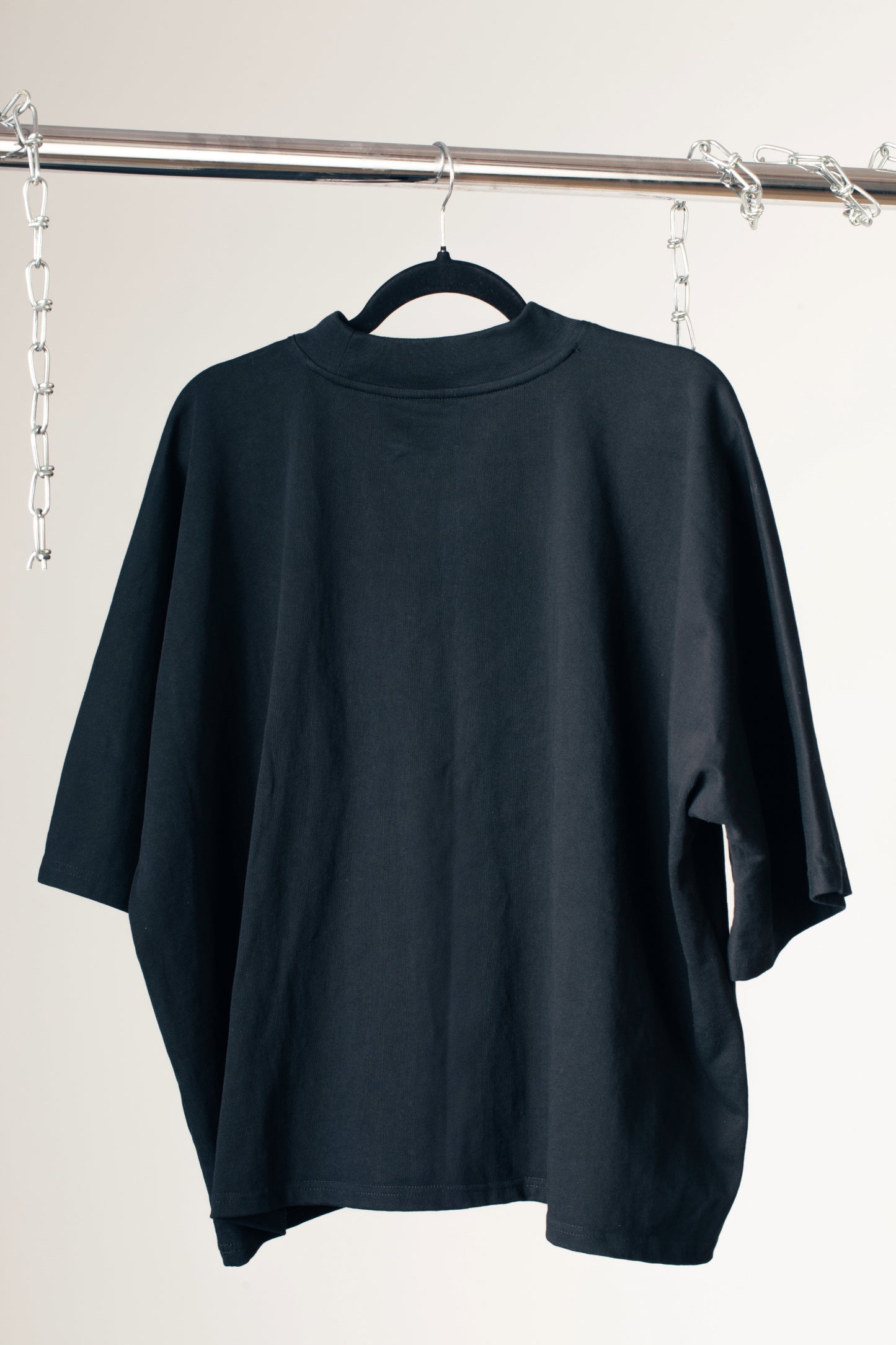 2DIFF Rebirth One-Piece Pattern Cut Tee Back
