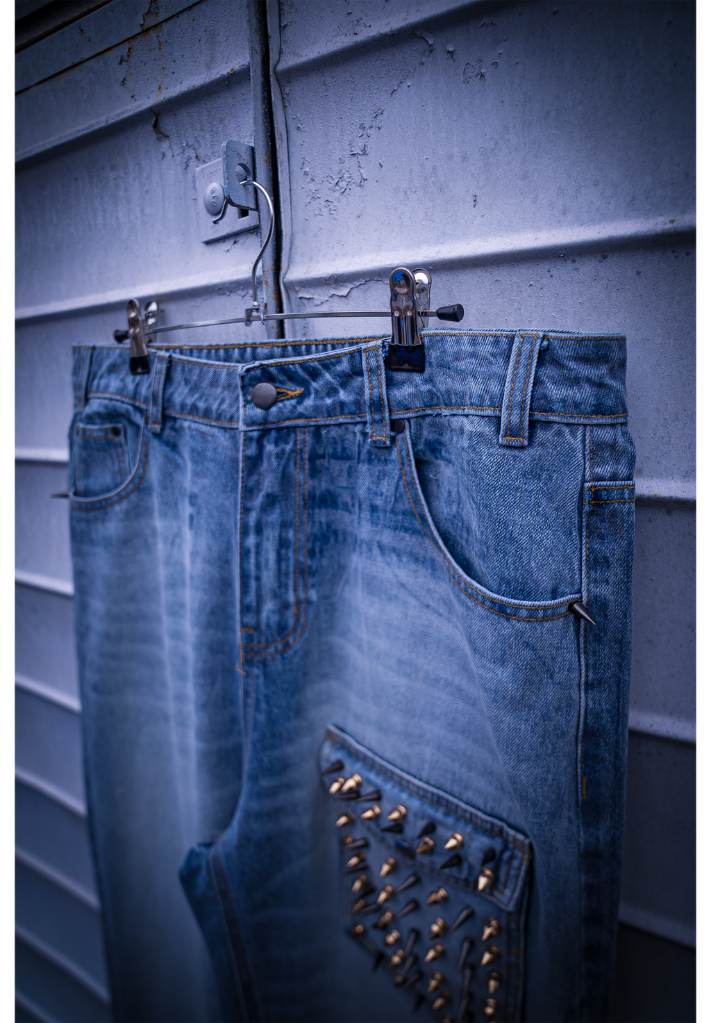 2DIFF Wax Void Denim Close Front