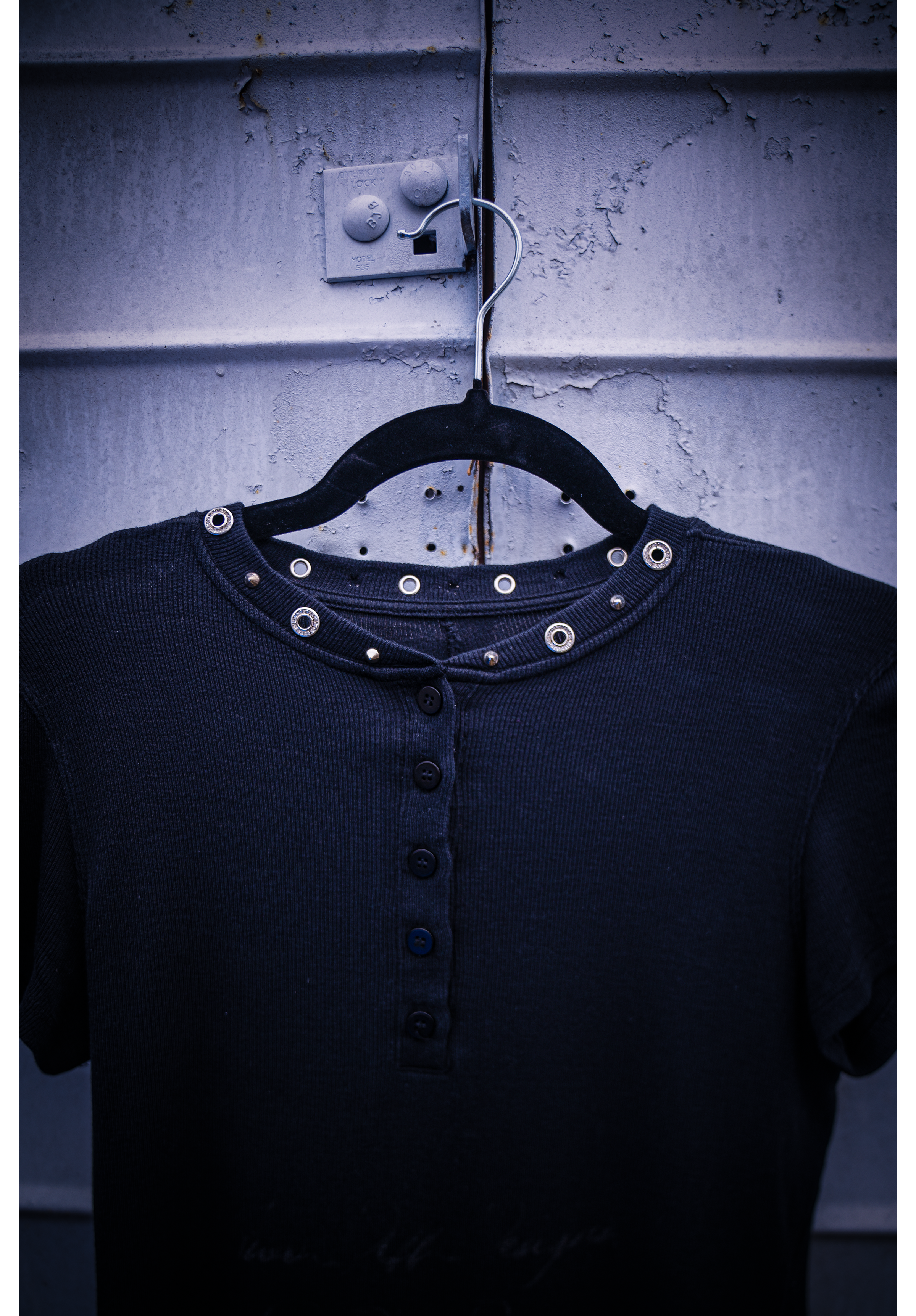 2DIFF Muse Henley Shirt Front Button