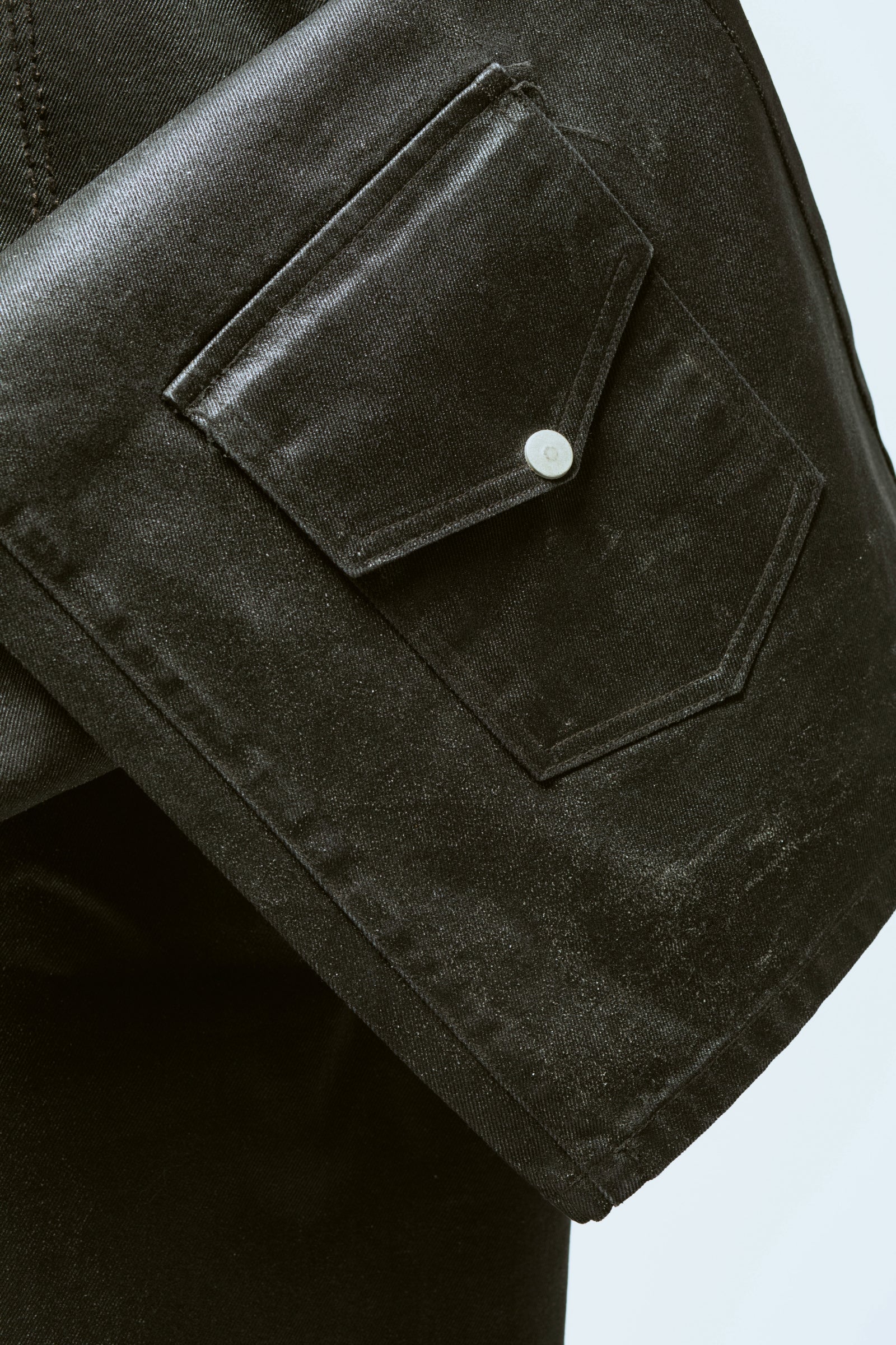 2DIFF Carbon Wax Denim Front Pocket